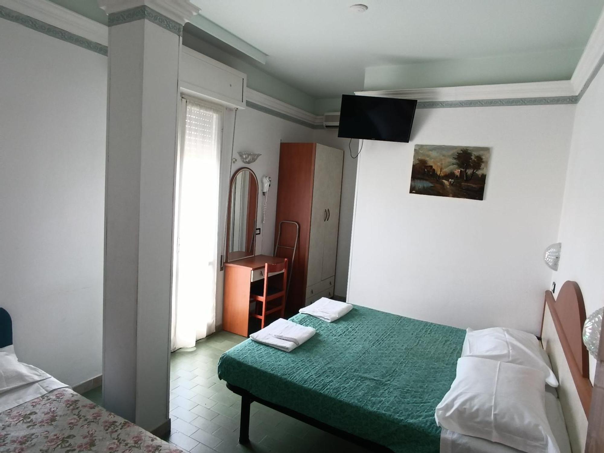 Hotel Augustus Gatteo a Mare Ngoại thất bức ảnh